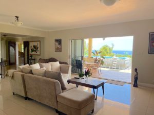 FamilyRoom3